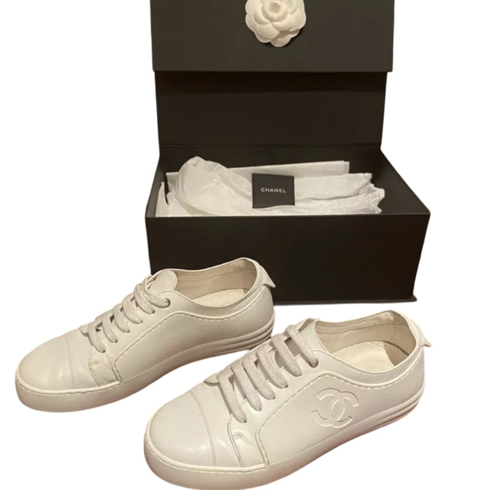 Chanel sneakers white